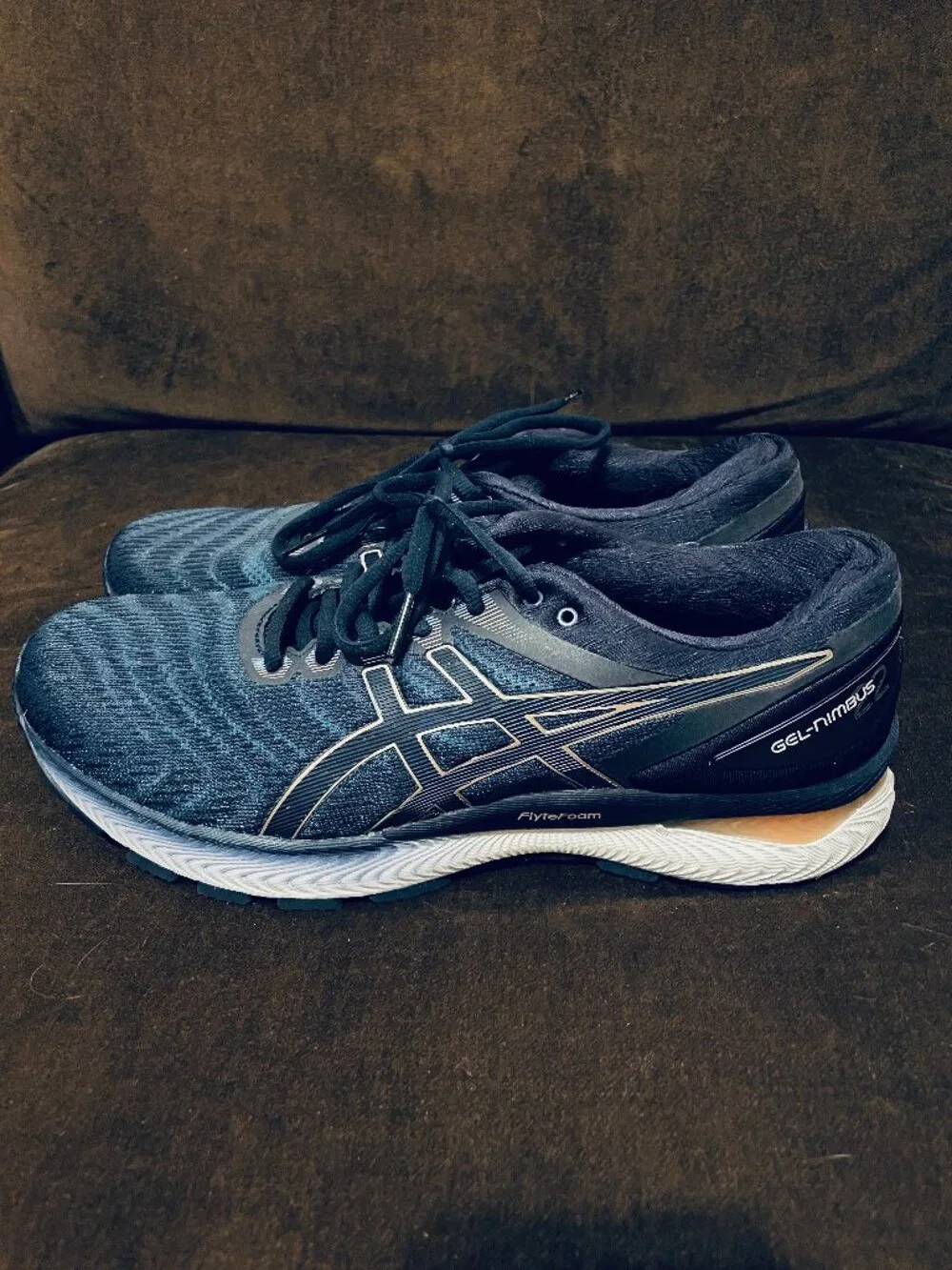 ASICS GEL-Nimbus 22 Running Shoe Women's Size 11 - Gray Floss Peacoat